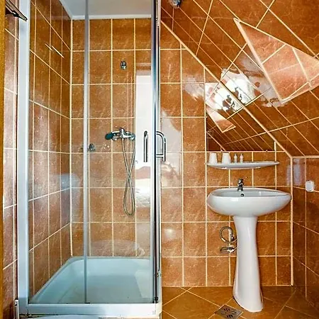 Bianca 3*